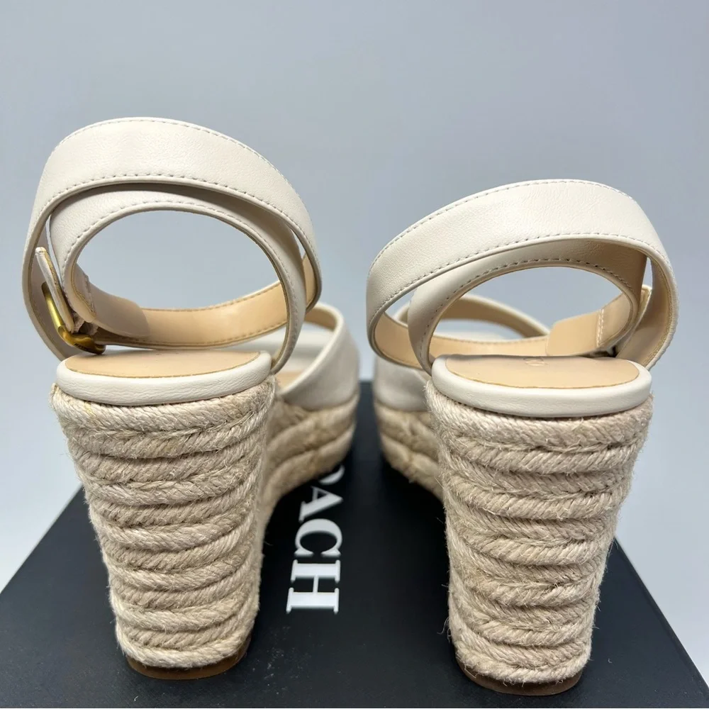 Coach Signature C Wedge Sandals
Size 11 - Picture 6 of 10